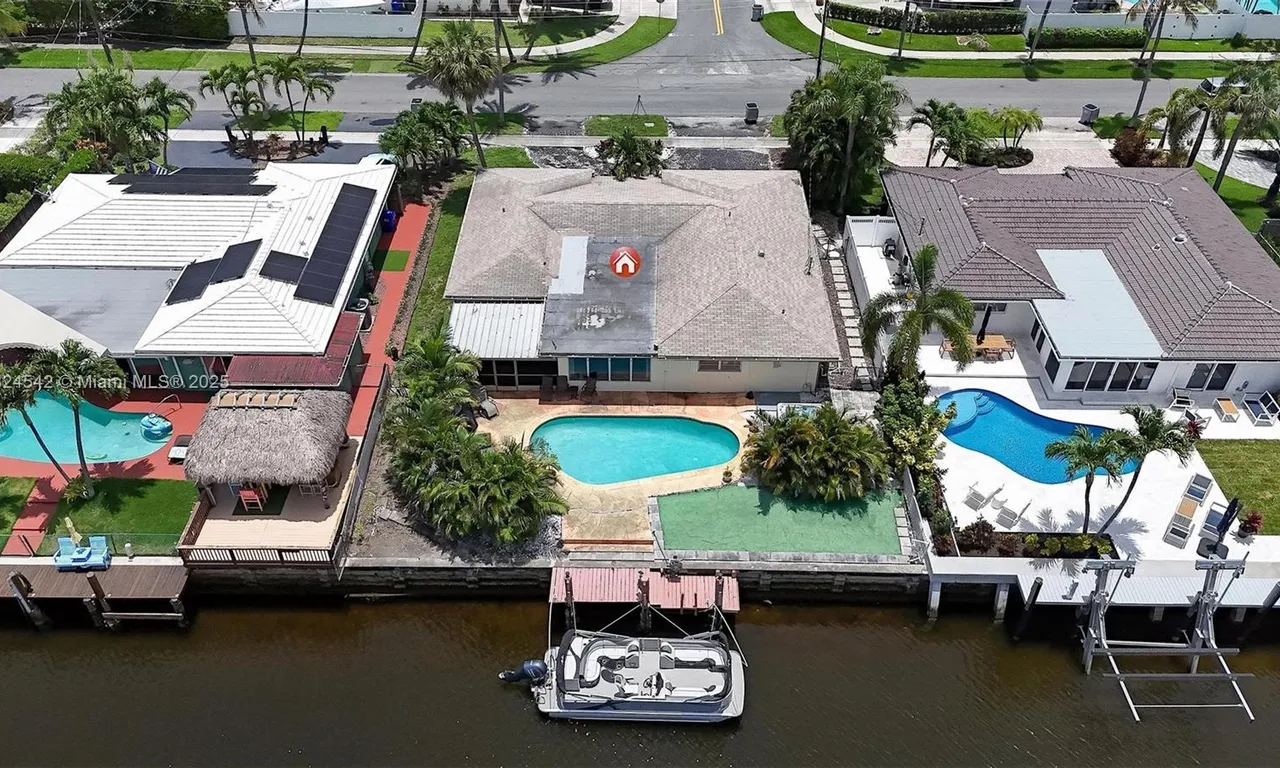271 SE 4th St, Pompano Beach FL 33060