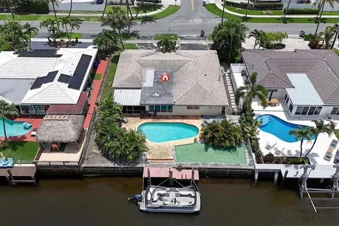 271 SE 4th St, Pompano Beach FL 33060