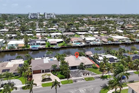 271 SE 4th St, Pompano Beach FL 33060