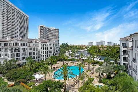 3900 Island Blvd # B408, Aventura FL 33160