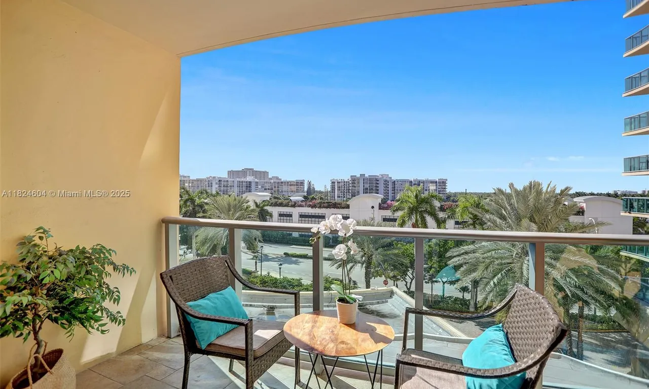 2501 S Ocean Dr, Hollywood FL 33019