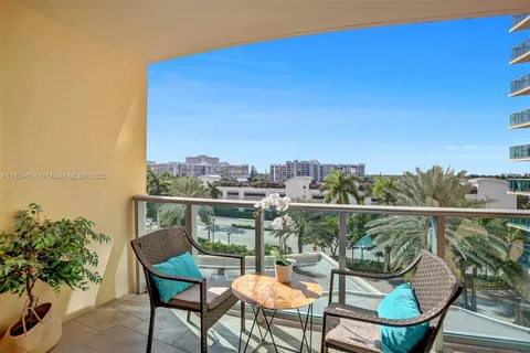 2501 S Ocean Dr, Hollywood FL 33019