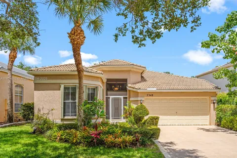 7348 Copperfield Cir, Lake Worth FL 33467