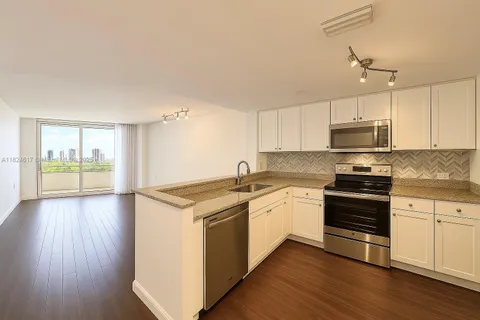 19501 W Country Club Dr # 2001, Aventura FL 33180