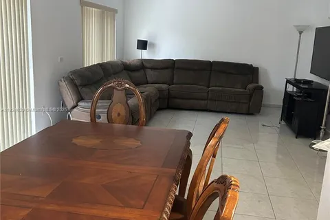 10718 SW 148th Ct, Miami FL 33196