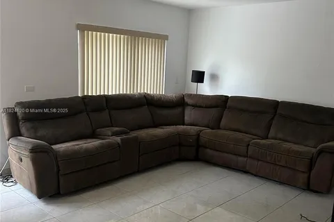 10718 SW 148th Ct, Miami FL 33196