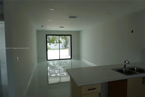 12387 SW 220th St, Miami FL 33170