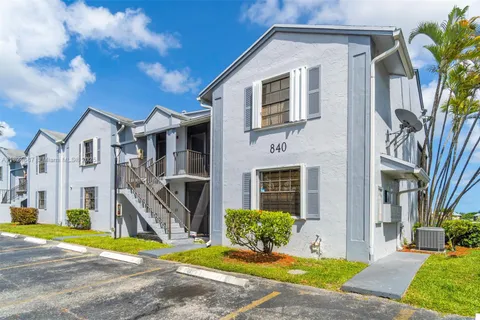 840 Independence Dr # 840A, Homestead FL 33034