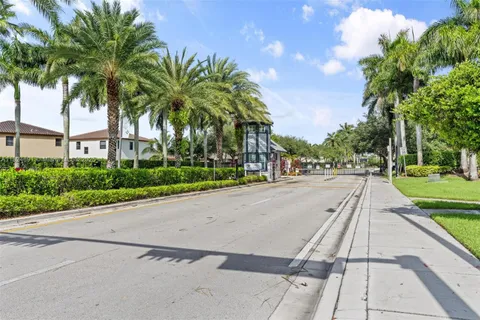 158 NE 23rd Ter, Homestead FL 33033