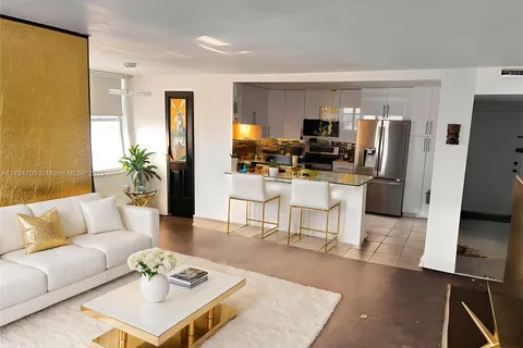 2750 NE 183rd St # 2103, Aventura FL 33160
