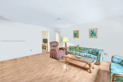 10421 SW 50th Pl, Cooper City FL 33328