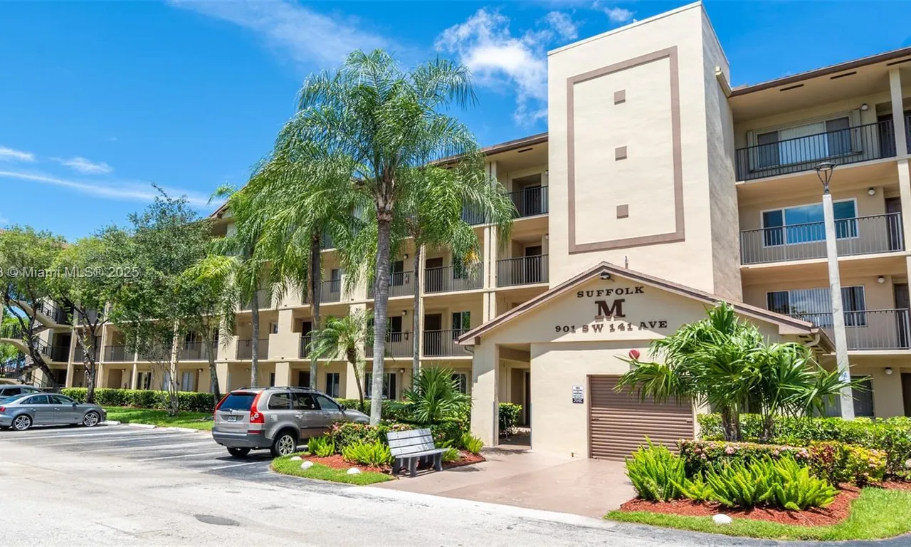 901 SW 141st Ave # 303M, Pembroke Pines FL 33027