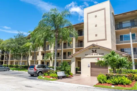 901 SW 141st Ave # 303M, Pembroke Pines FL 33027