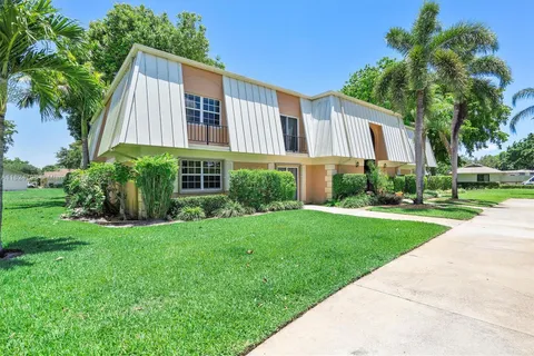 3660 Citrus Trce # 4, Davie FL 33328