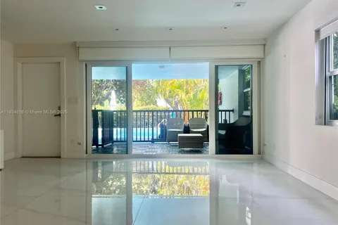 195 Sunrise Dr # 4, Key Biscayne FL 33149