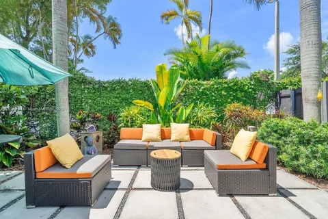 9264 SW 132nd St, Miami FL 33176