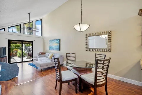 9264 SW 132nd St, Miami FL 33176