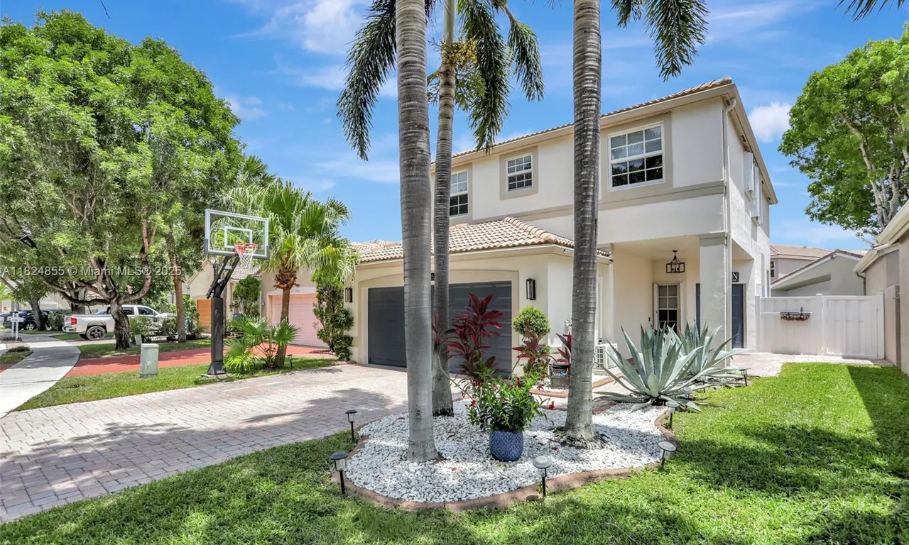3846 NW 62nd Ct, Coconut Creek FL 33073