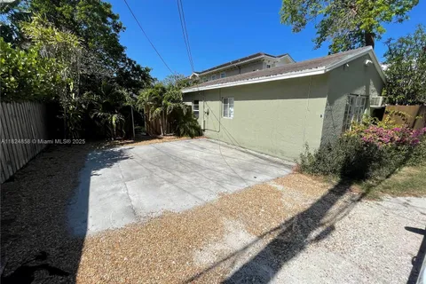1108 NE 3rd St # C, Fort Lauderdale FL 33301