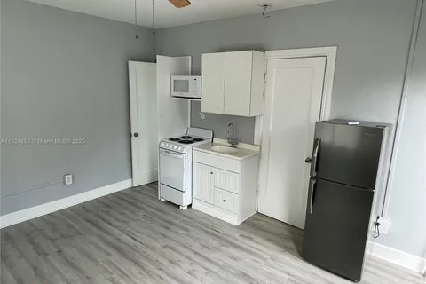 1108 NE 3rd St # C, Fort Lauderdale FL 33301