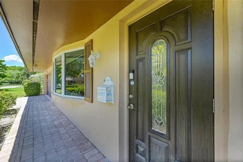 8301 NW 37th St, Coral Springs FL 33065