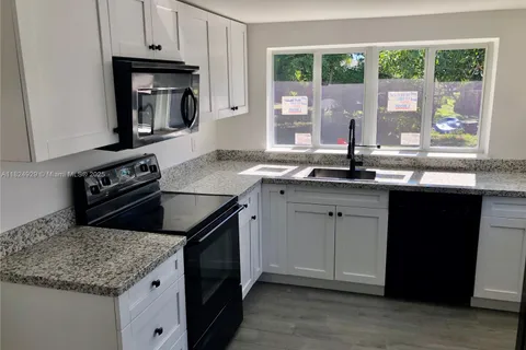2336 NW 15th Ct # 1, Fort Lauderdale FL 33311