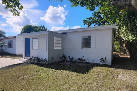 741 NW 116th St, Miami FL 33168