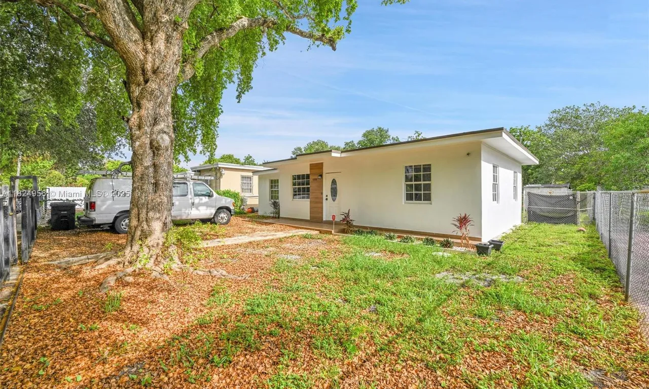 1355 NW 121st St, North Miami FL 33167