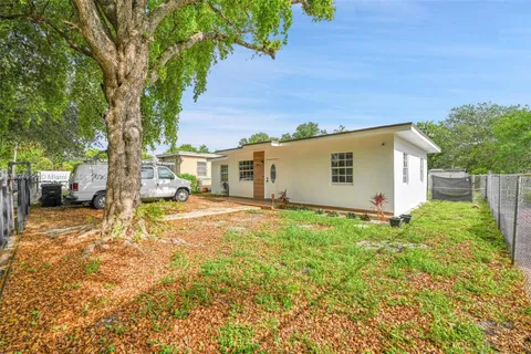 1355 NW 121st St, North Miami FL 33167