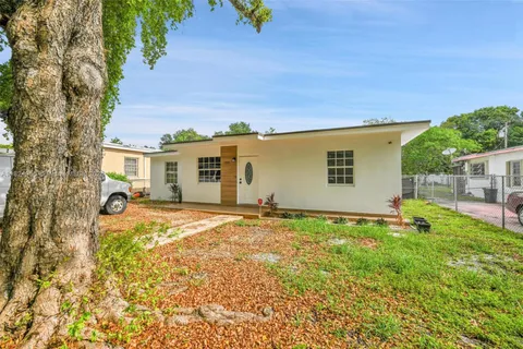 1355 NW 121st St, North Miami FL 33167