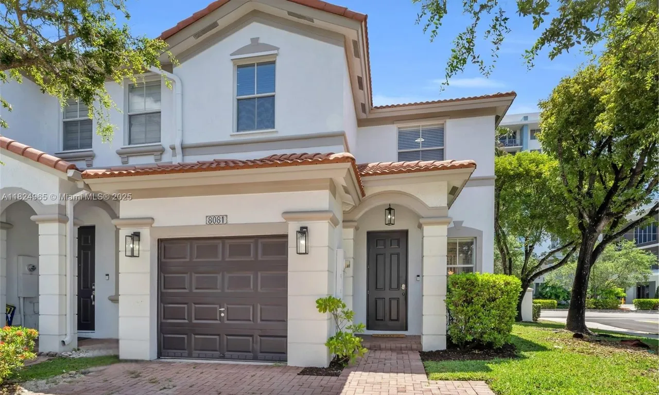 8081 NW 107th Ct, Doral FL 33178