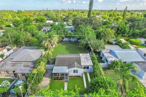 50 NW 127th St, North Miami FL 33168