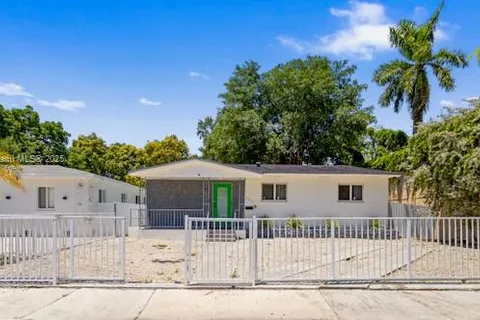 651 NW 52nd St # 651, Miami FL 33127