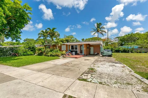 1616 SW 9th St, Fort Lauderdale FL 33312