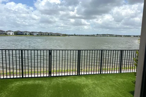15965 NW 91st Ct # 15965, Miami Lakes FL 33018