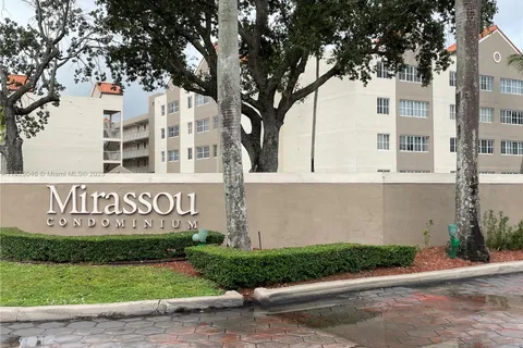 6135 NW 186th St # 201, Hialeah FL 33015