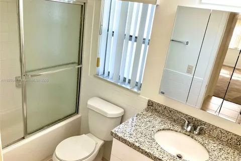 9041 Sunrise Lakes Blvd # 208, Sunrise FL 33322