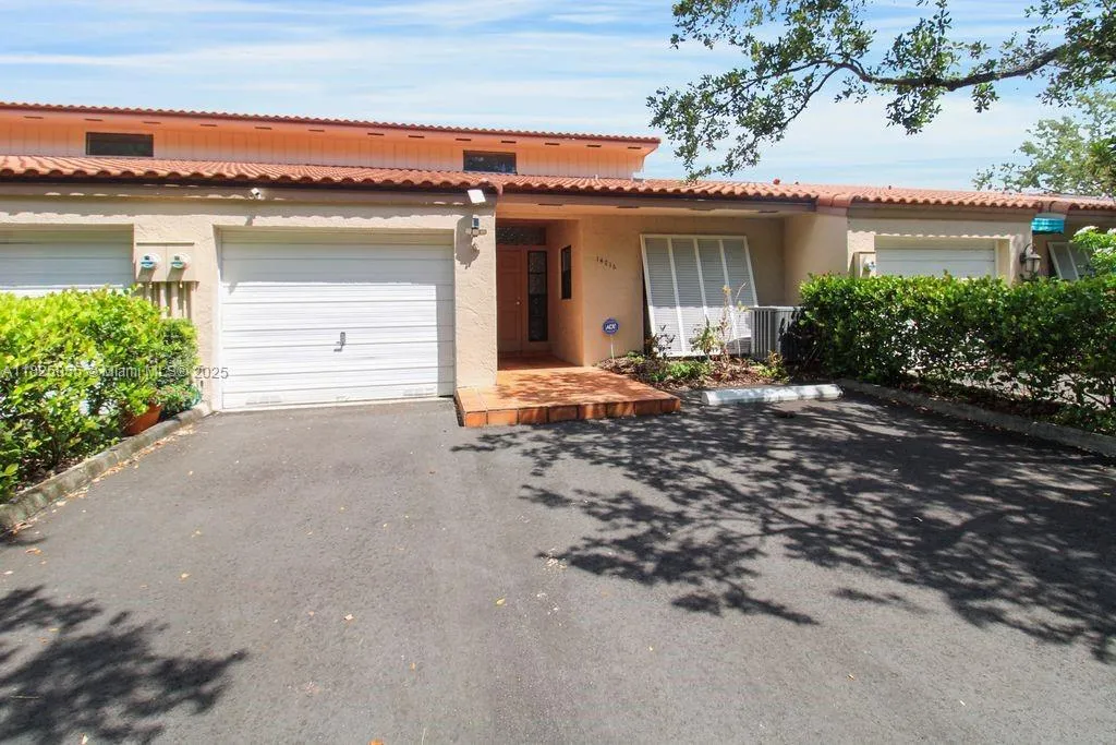 14716 Breckness Pl, Miami Lakes FL 33016