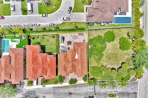 3521 Forest View Cir, Dania Beach FL 33312