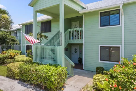 5725 Pelican Pointe, Sebastian FL 32958