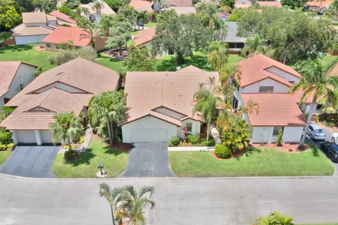2202 Charleston, Weston FL 33326