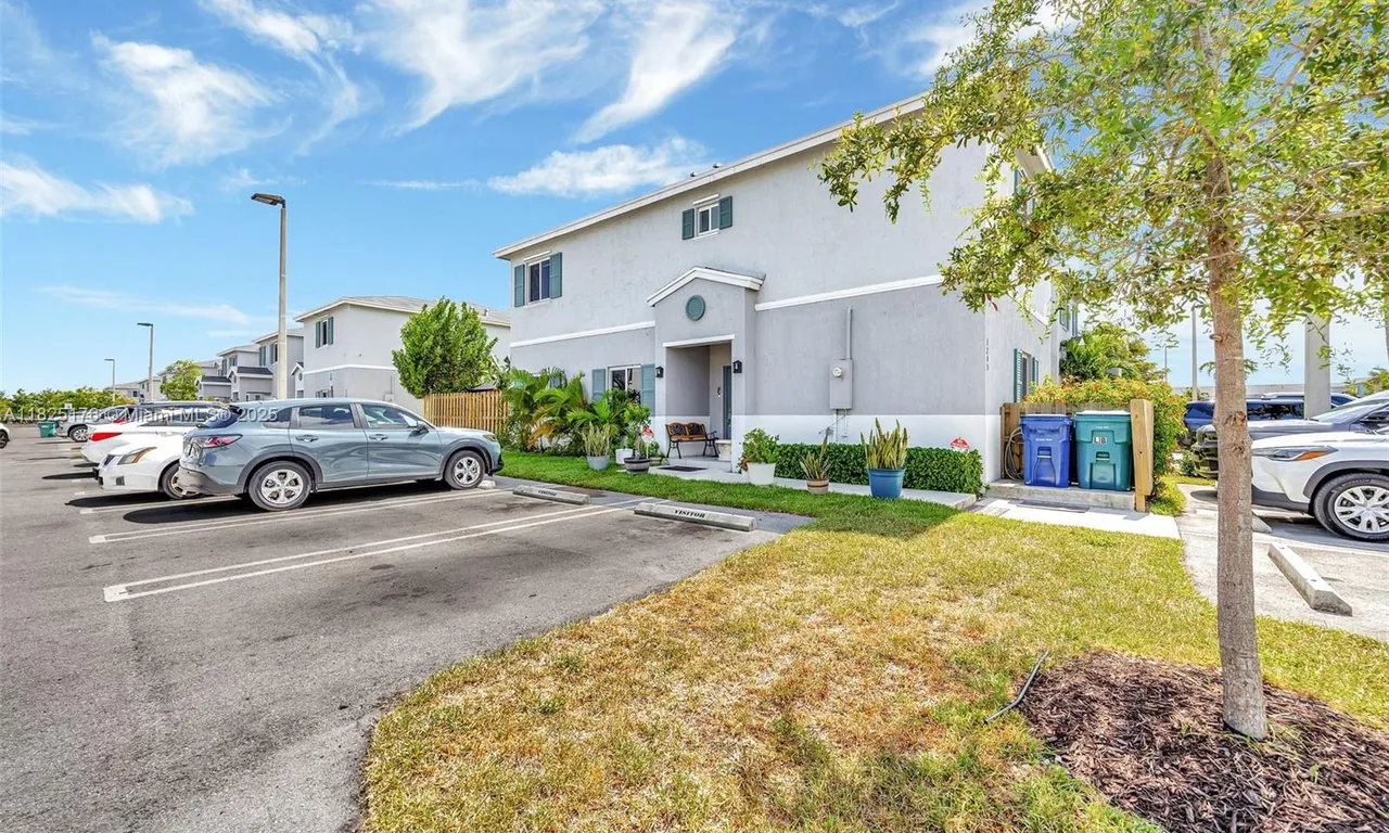 1205 NW 4th Ln, Florida City FL 33034