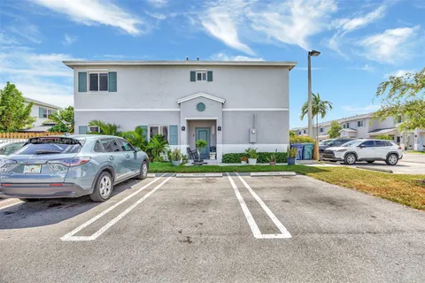 1205 NW 4th Ln, Florida City FL 33034