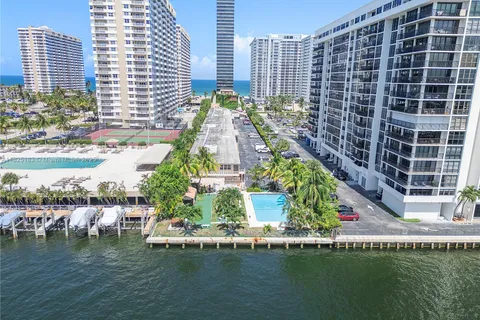 2001 S Ocean Dr # 53, Hallandale Beach FL 33009