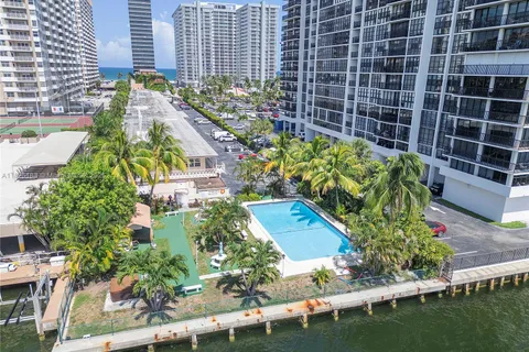 2001 S Ocean Dr # 53, Hallandale Beach FL 33009