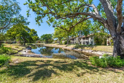 3059 S Carambola Cir S # 2330, Coconut Creek FL 33066