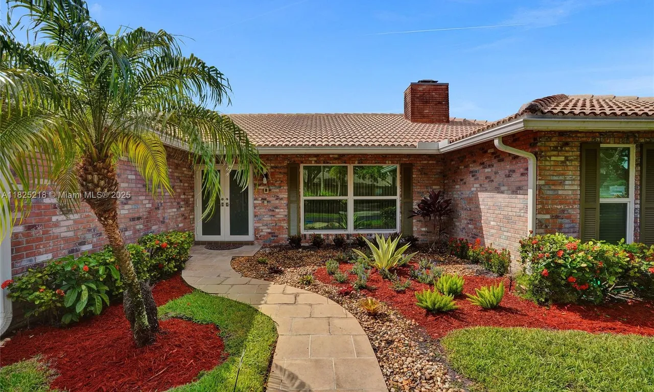 10967 NW 12th Dr, Coral Springs FL 33071