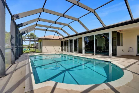 10967 NW 12th Dr, Coral Springs FL 33071