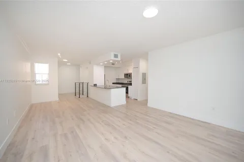 2406 Centergate Dr # 202, Miramar FL 33025