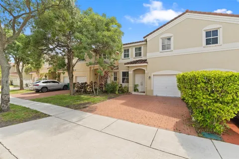 3818 SW 171st Ter, Miramar FL 33027